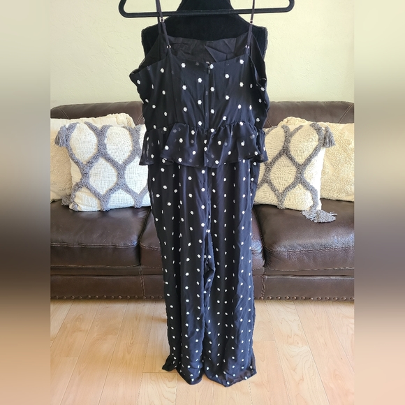 Anthropologie Rosie Black White Floral Embroidery Peplum Jumpsuit Size M Boho - Picture 11 of 14